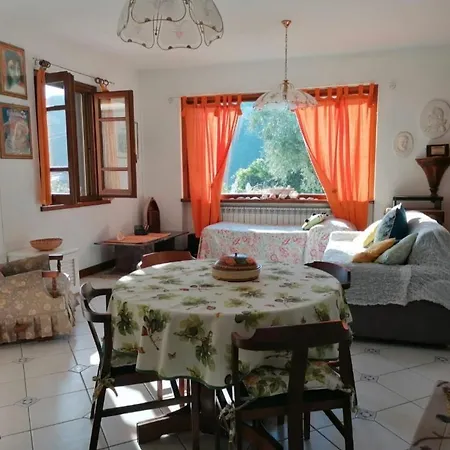 Il Giardino Di Maria Apartment *